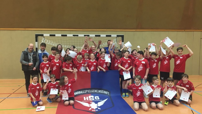 Super Oster-Handballschule mit Chrischa Hannawald