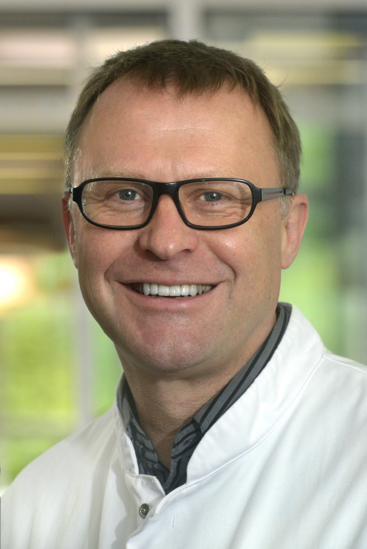 Riess-Dr-Peter.jpg